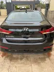 2017 Hyundai Elantra SE Sedan - 5