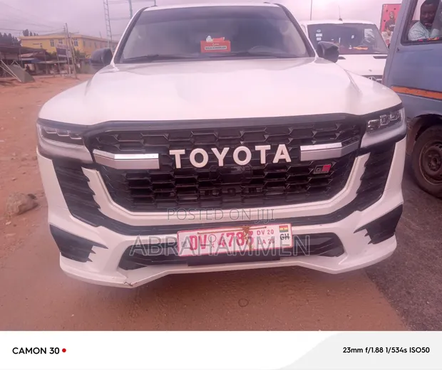 Toyota Land Cruiser 4.0 V6 GXR 2016 - 1
