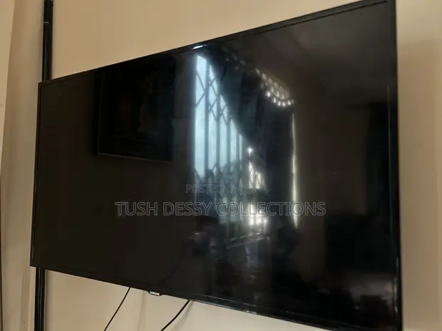 Samsung Digital TV 43-inch - 1