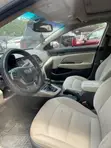 Hyundai Elantra 2018 White - 2