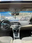 Hyundai Elantra 2018 White - 5
