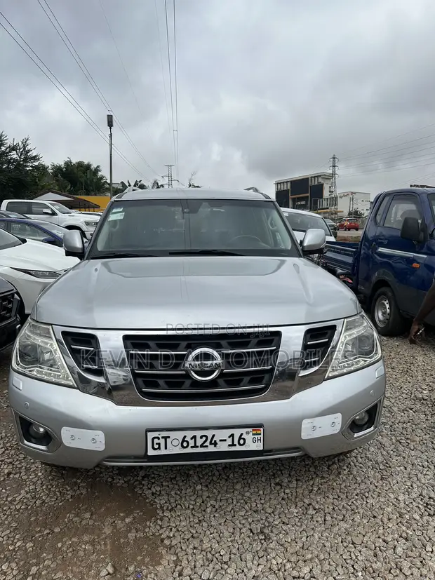 Nissan Patrol 2016 Silver - 1