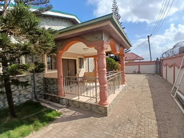 4-Bedroom Bungalow for Sale in Oyibi Sasabi - 1