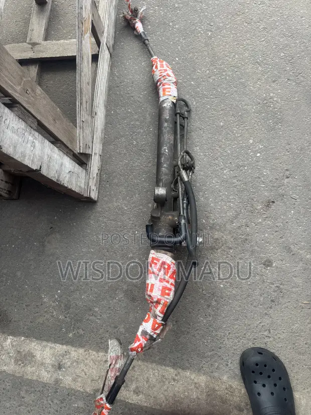 Steering Rack Toyota Fish - 1