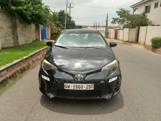 Toyota Corolla S 2016 Black - 1
