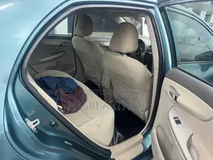 Toyota Corolla LE 2010 Green