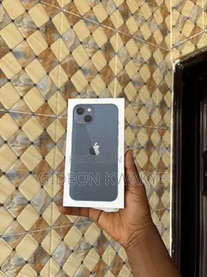 Apple iPhone 13 128GB Blue