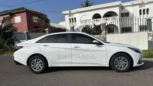 2021 Hyundai Elantra - White