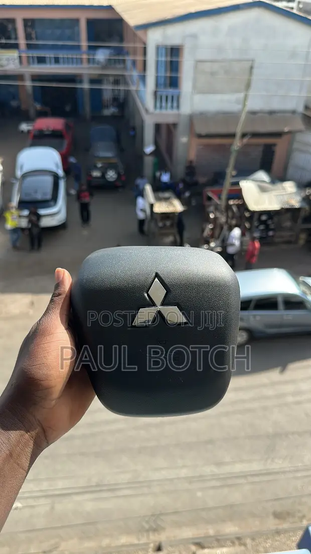 Mitsubishi Outlander Steering Wheel Airbag Cover (2021-2024) - 1