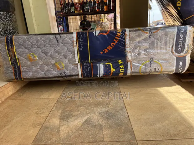 18" Double Size High Density Mattress - 1