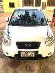 Kia Morning 2011 White - 1
