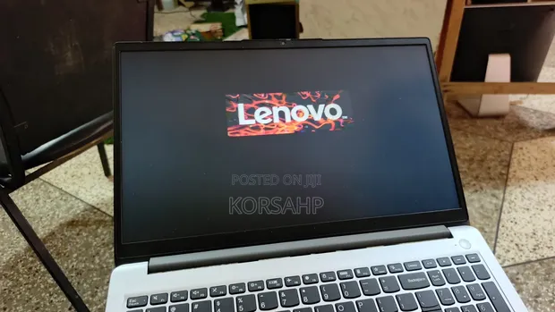 Lenovo IdeaPad 1 Laptop - 8GB RAM, 512GB SSD, Ryzen 5 - 1