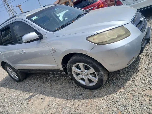 Hyundai Santa Fe 2.2 CRDi 4WD Automatic 2009 Silver - 1