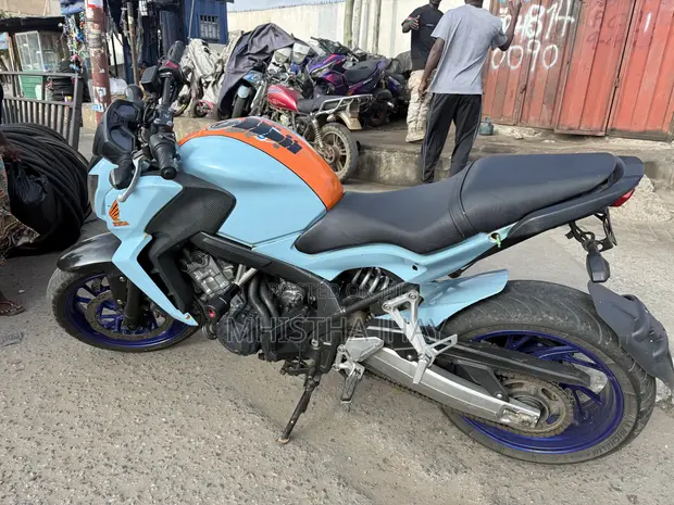 Honda CB 650R 2018 - 1