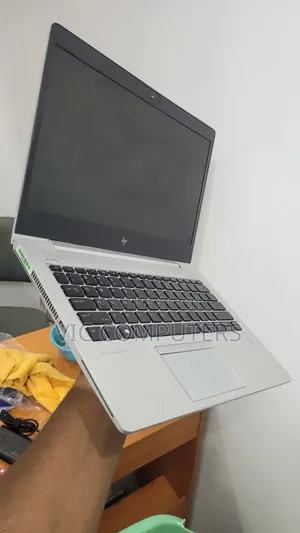 HP EliteBook 830 G5 Laptop - Intel Core i5, 16GB RAM, 256GB SSD
