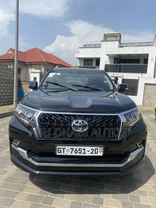 Toyota Land Cruiser Prado 2.7 i 2012 Black - 1