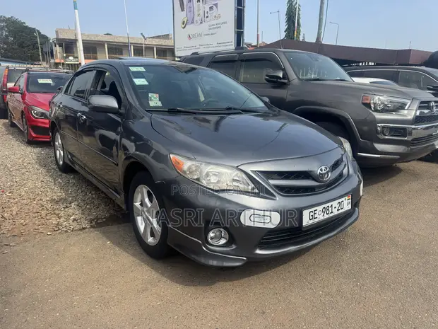 Toyota Corolla S 2013 Gray - 1
