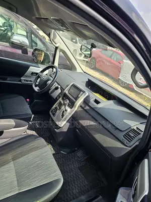 Toyota Voxy X 4WD 8-Seater 2013 Black