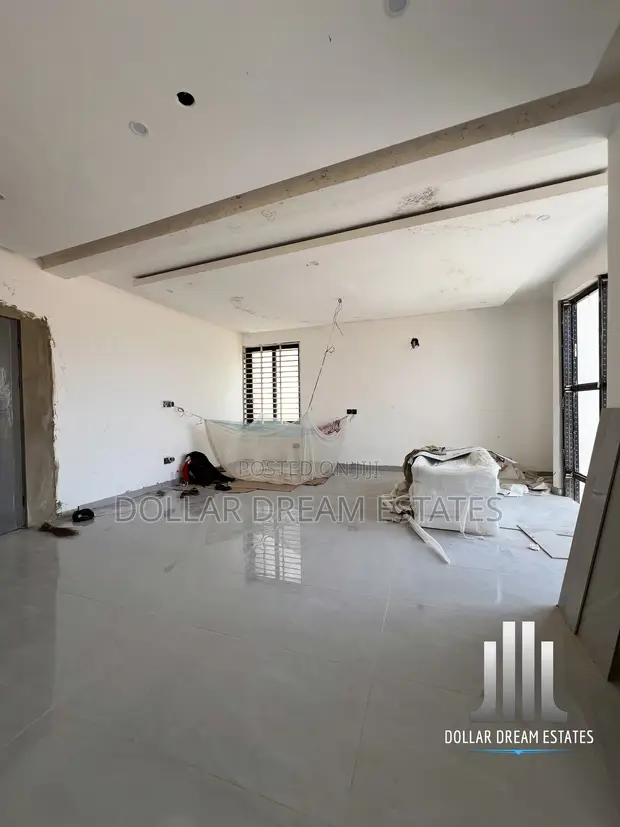 4 Bedroom House with Pool in East Legon for Sale - 1