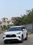 Toyota Highlander 2022 White - 2