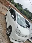 Toyota Voxy V 2WD 8-Seater 2010 White - 2