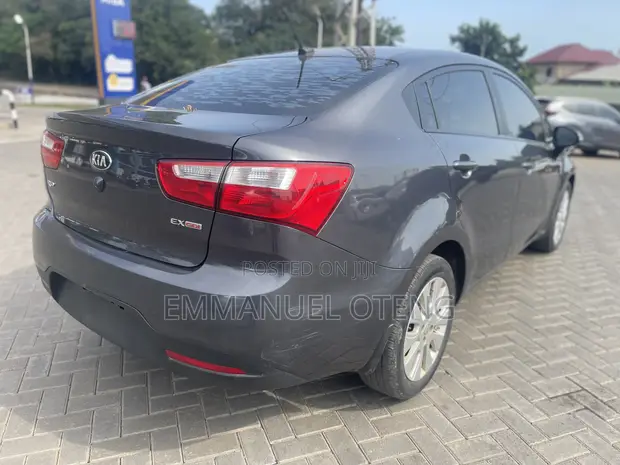 Kia Rio 2015 Gray - 1
