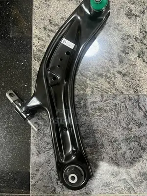 Nissan Rogue 2013-2021 Lower Control Arms Pair