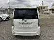 Toyota Voxy V 2WD 8-Seater 2010 White - 2