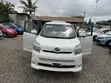 Toyota Voxy V 2WD 8-Seater 2010 White - 4