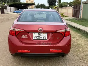 Toyota Corolla LE Eco 2018 Red