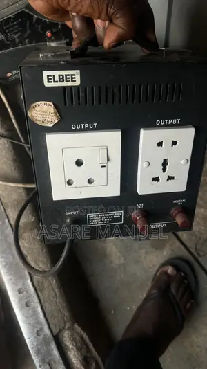 5000VA Voltage Regulator - Used
