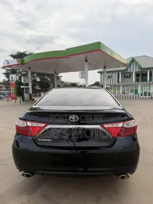 Toyota Camry 2016 Black