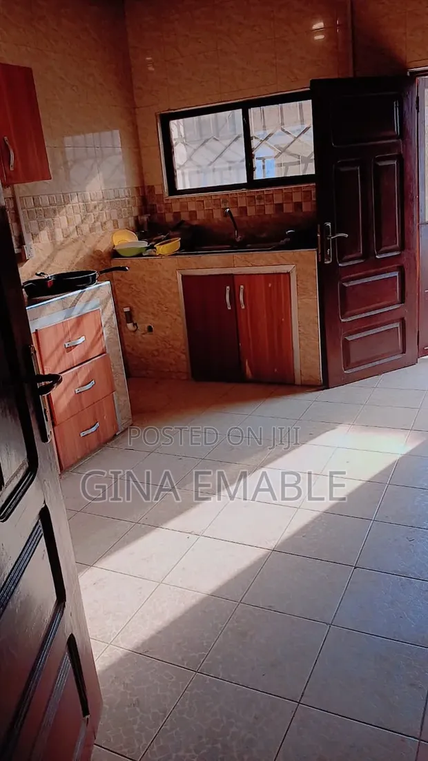 Furnished 4-Bedroom Apartment for Rent in Malike Girls, Baatsona Total - 1
