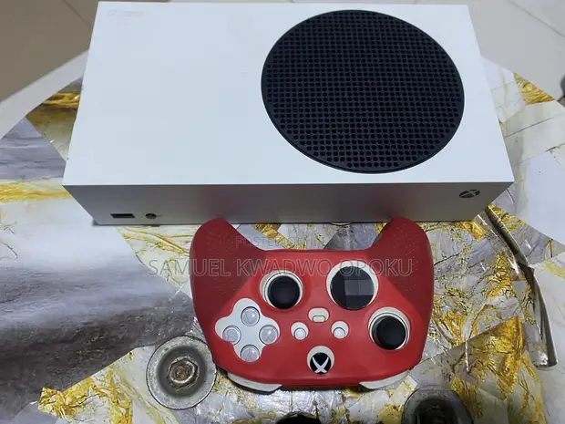 Xbox Series S with Elite 2 Controller - 1