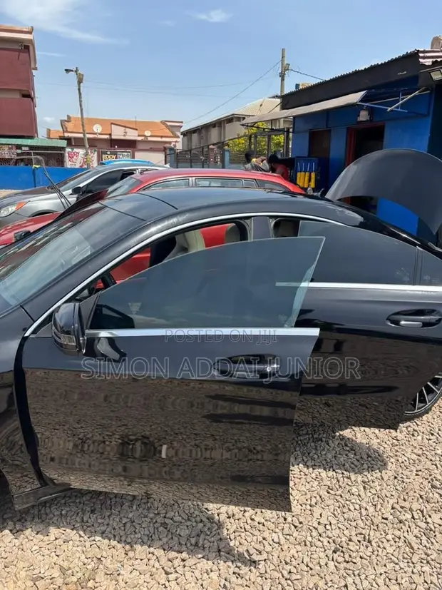 Mercedes-Benz C250 2015 Black - 1