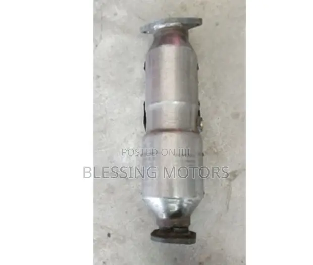 Hyundai Elantra Catalytic Converter (Used) - 1