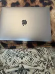 Apple MacBook Air 8GB Intel Core i3 256GB SSD - 1