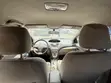 Toyota Yaris Base Sedan 2011 White - 4