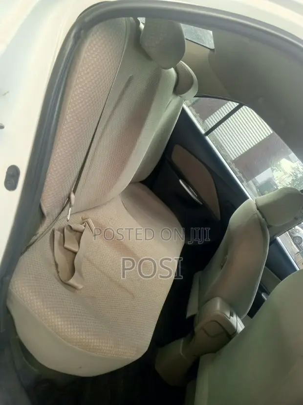 Toyota Belta 2010 White - 1