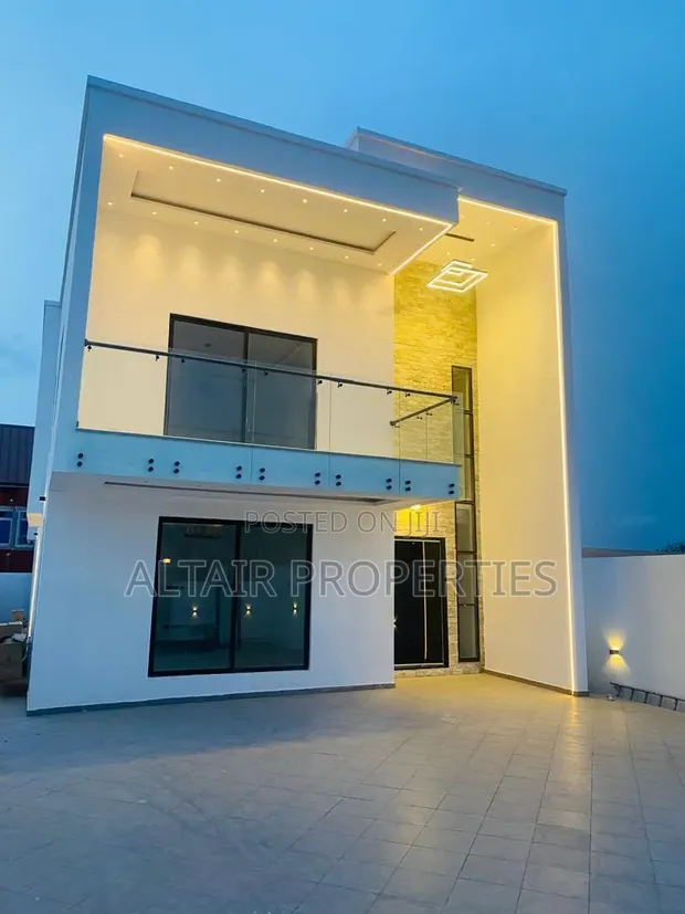 4 Bedroom House with Boys Quarters for Sale in Spintex, Accra - 1