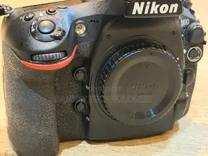 Nikon D810 Camera Body