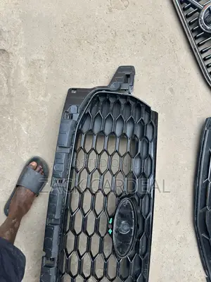 Ford Explorer 2026 Front Grill