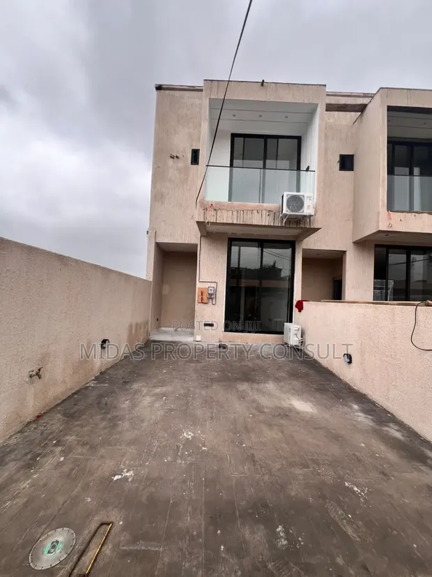 3-Bedroom House for Sale in Ogbojo, Accra Metropolitan - 1