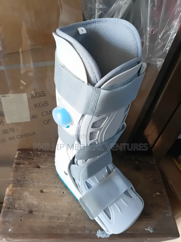 Aircast Inflatable Walking Boot - 1