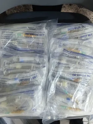 Infusion Set with Needles (25 Pieces)