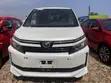Toyota Voxy V 2WD 8-Seater 2015 White - 2