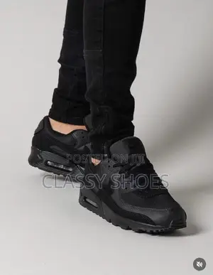 Nike Air Max All Black Edition Sneakers