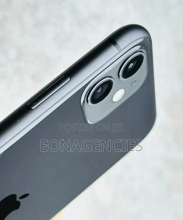 Apple iPhone 11 128GB (Used) - 1