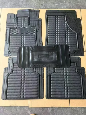 Wholesale Car Floor Mats (400+ Pieces)