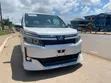 Toyota Voxy V 4WD 8-Seater 2015 White - 3